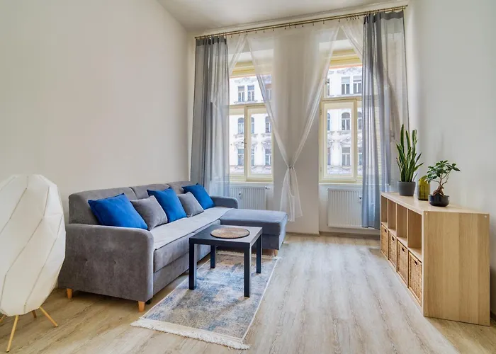 Fügner's By Rentez Apartment